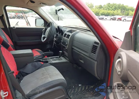 2007 Dodge Nitro Sxt from USA, damaged, VIN 1D8GU28KX7W555437